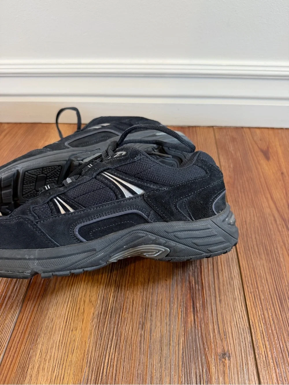 Vionic Walker Shoes - Women's, Black Suede 8.5 M